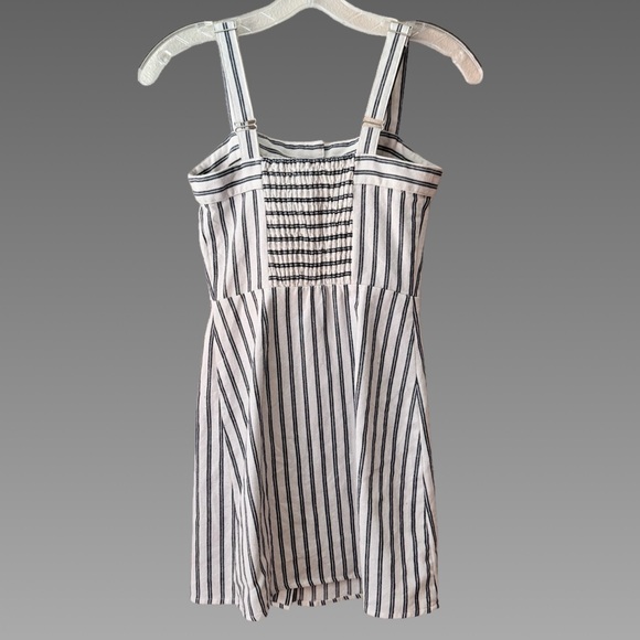Ivy & Main White & Navy Blue Striped Button-Front Dress - XS - Picture 2 of 3